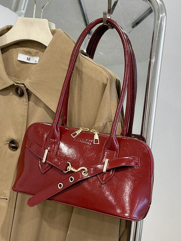 Kleine Handtasche im Muschel-Design