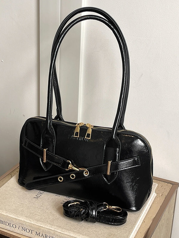 Kleine Handtasche im Muschel-Design