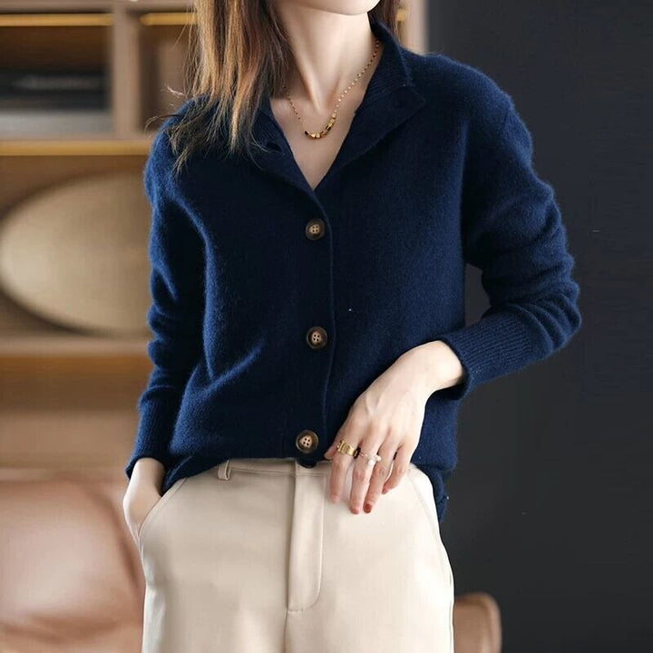 Käthe | Weiche warme Strickjacke mit Knopfleiste