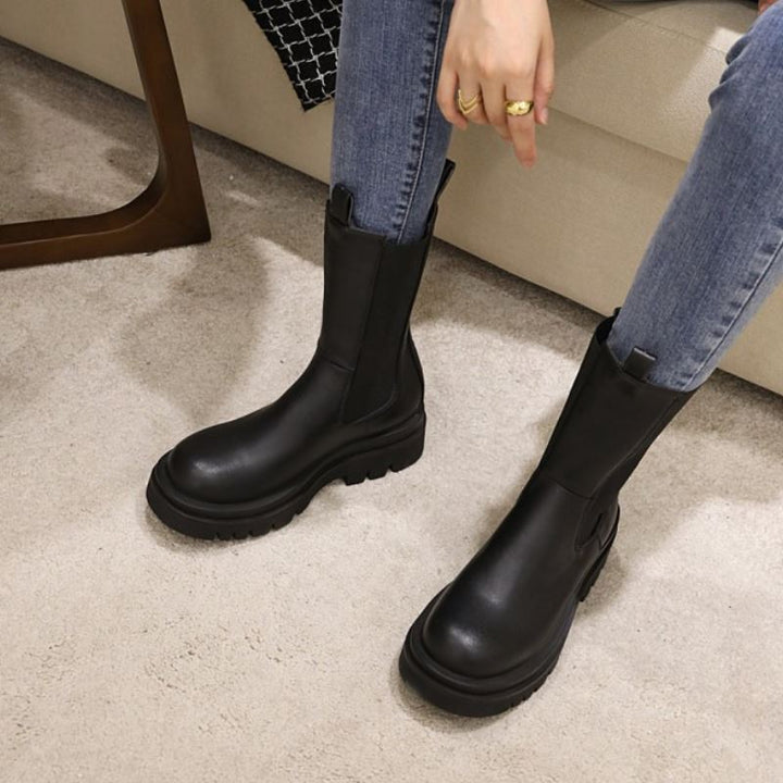 Hanne-Gard | Chunky Stiefel mit Plateausohle und elastischen Einsätzen