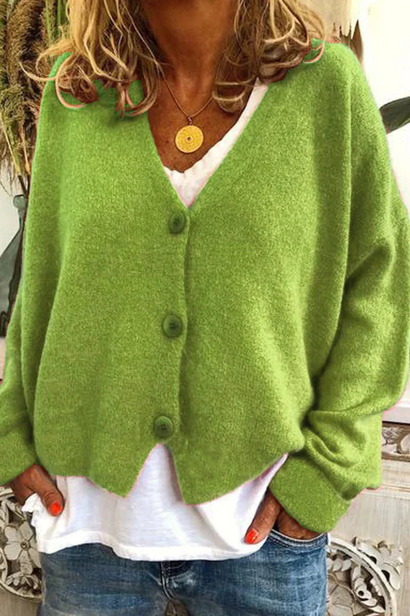 Nora | Warme Strickjacke mit V-Ausschnitt und Knopfleiste