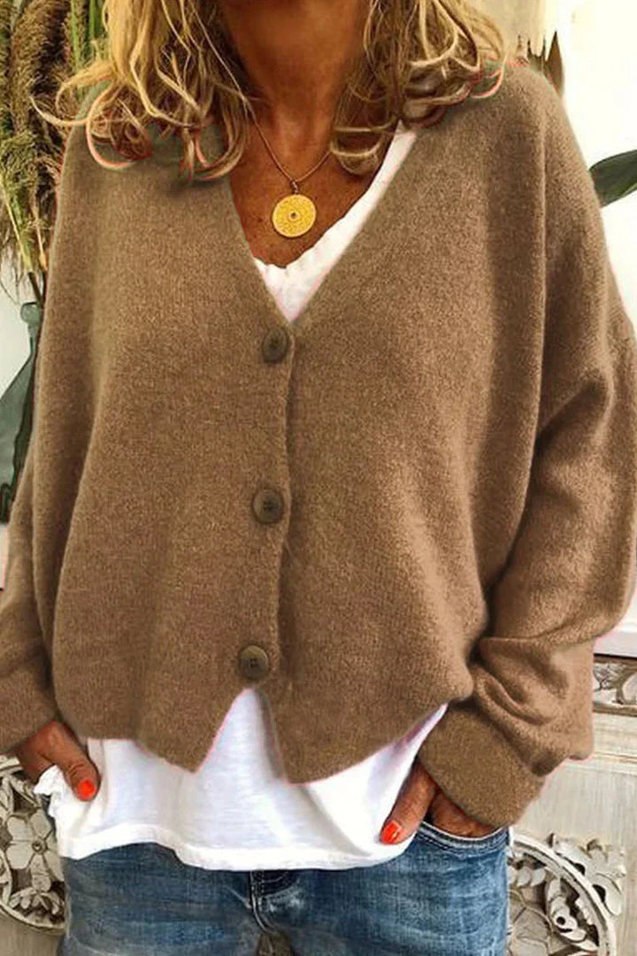 Nora | Warme Strickjacke mit V-Ausschnitt und Knopfleiste