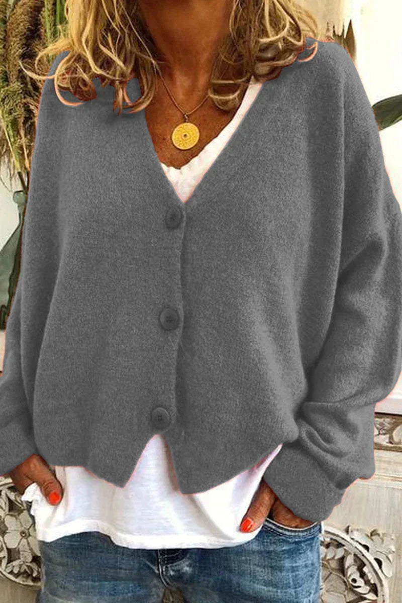 Nora | Warme Strickjacke mit V-Ausschnitt und Knopfleiste