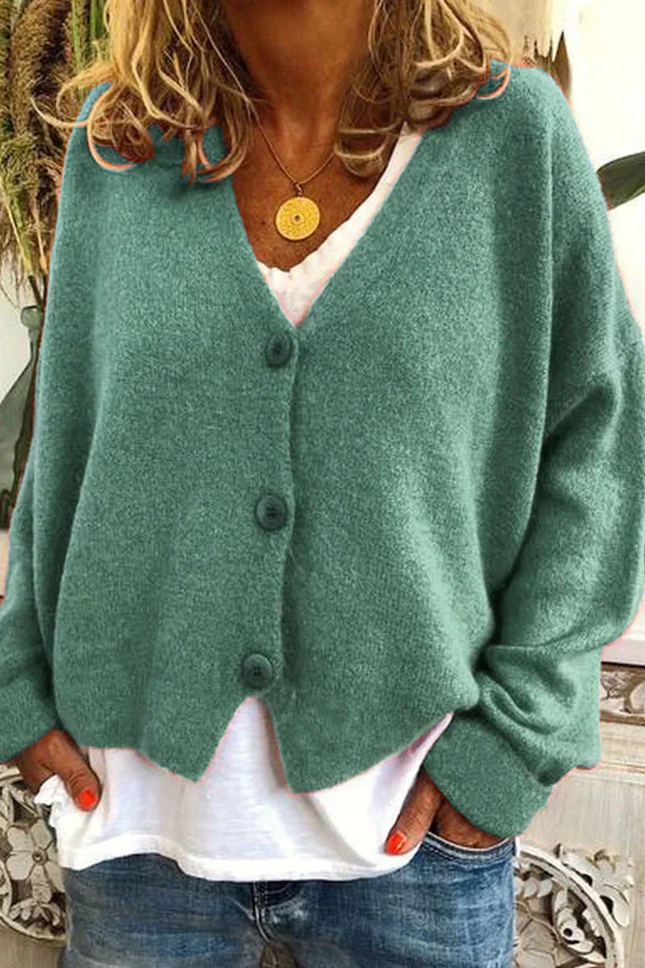 Nora | Warme Strickjacke mit V-Ausschnitt und Knopfleiste