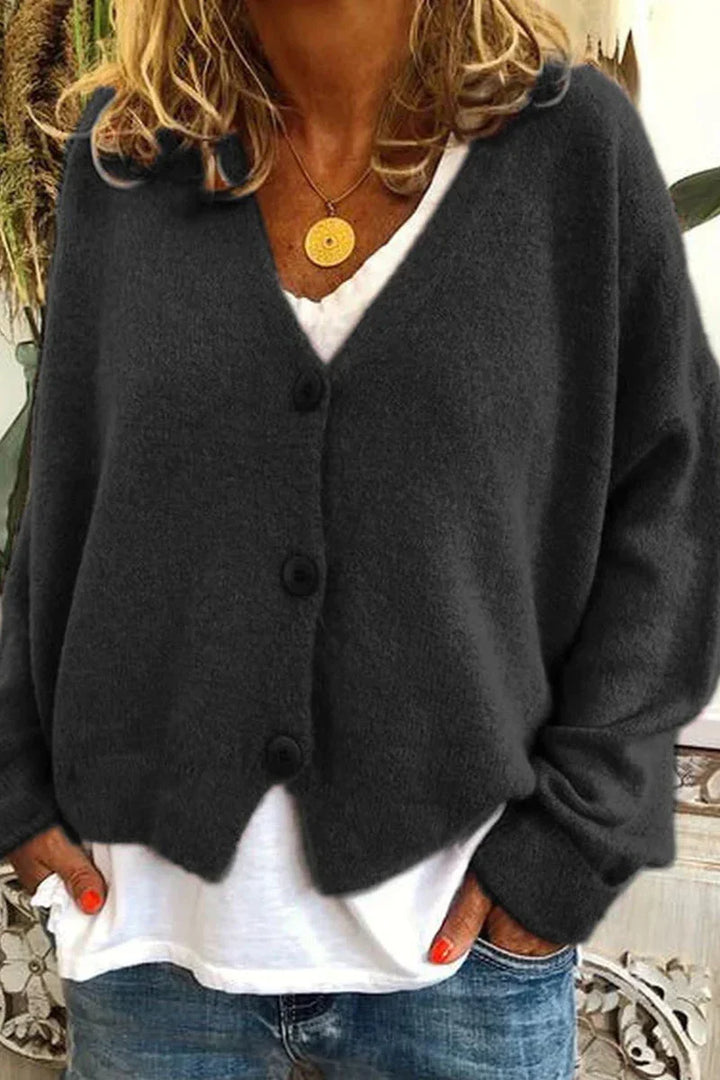 Nora | Warme Strickjacke mit V-Ausschnitt und Knopfleiste