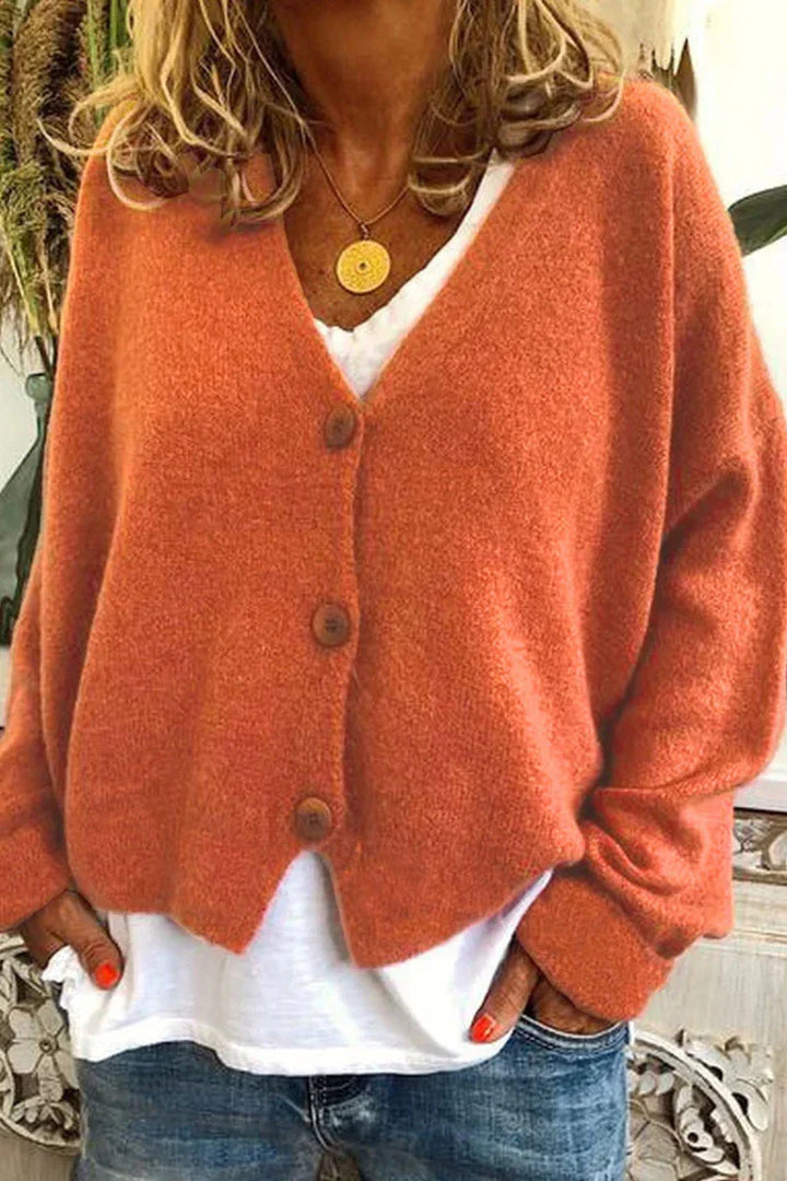 Nora | Warme Strickjacke mit V-Ausschnitt und Knopfleiste