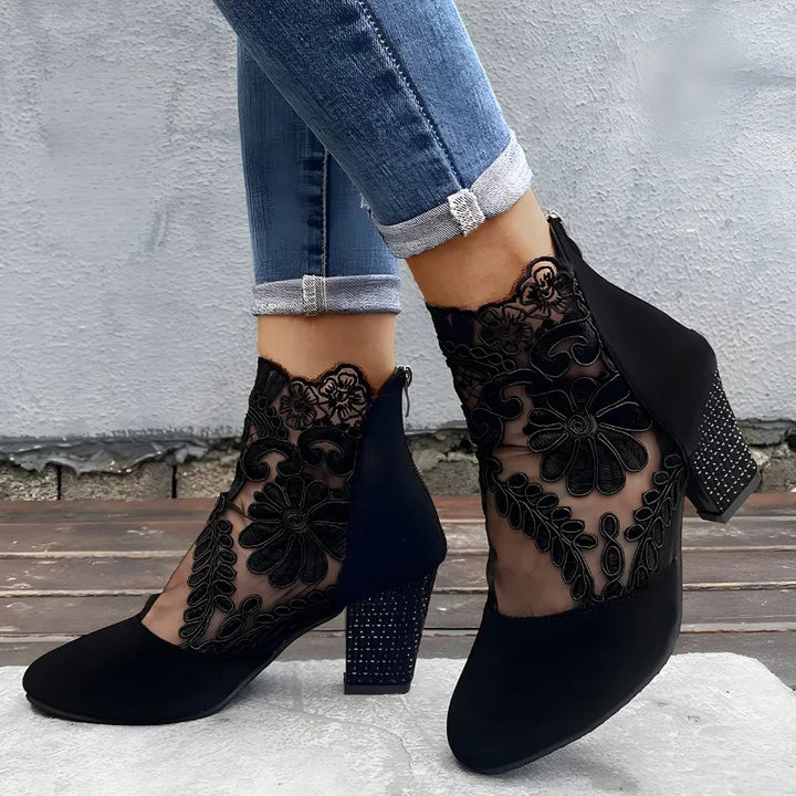 Klothilde | Pumps mit breiter Zehenbox und gepolsterter Sohle