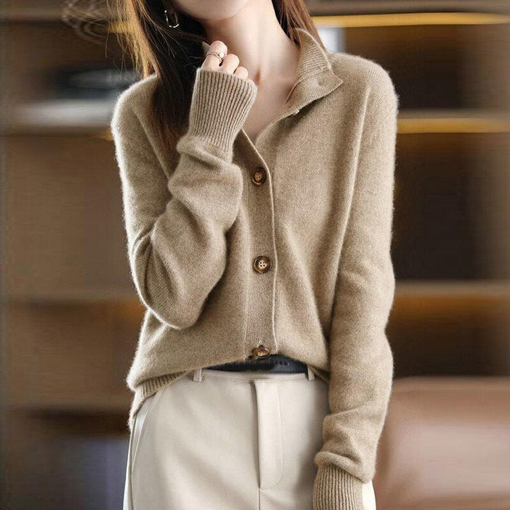 Käthe | Weiche warme Strickjacke mit Knopfleiste