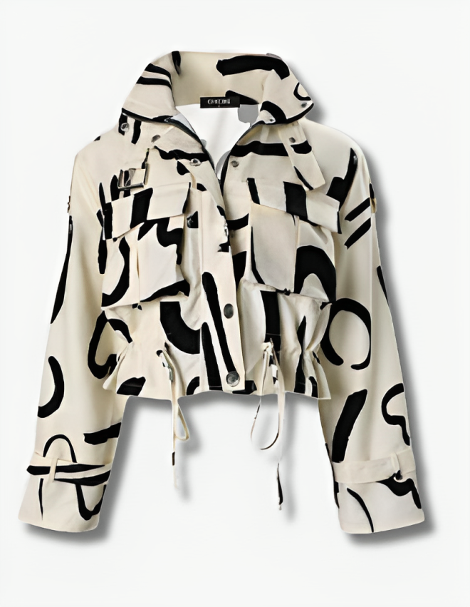 Ruth-Lotte | Kurze Jacke mit auffälligem Print und mehreren Taschen