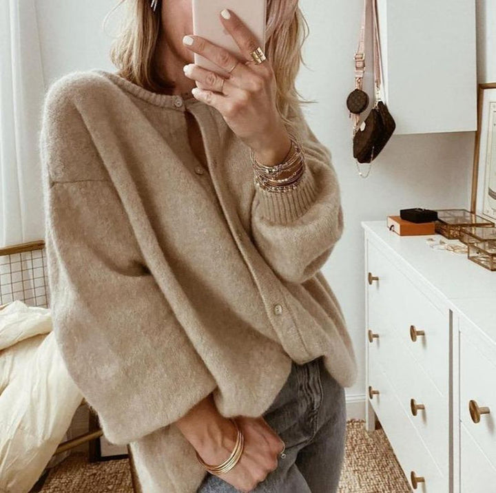 Isabell | Oversized-Strickjacke mit geknöpfter Front
