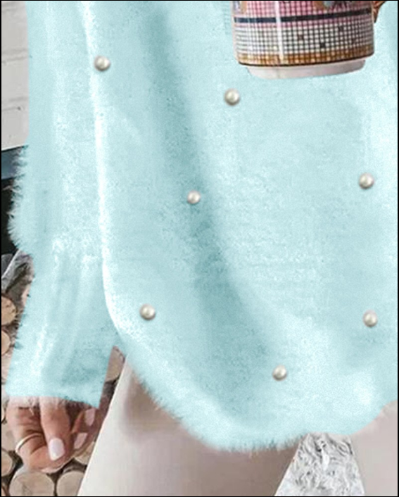 Klara-Line | Pullover mit V-Ausschnitt und Perlendetails