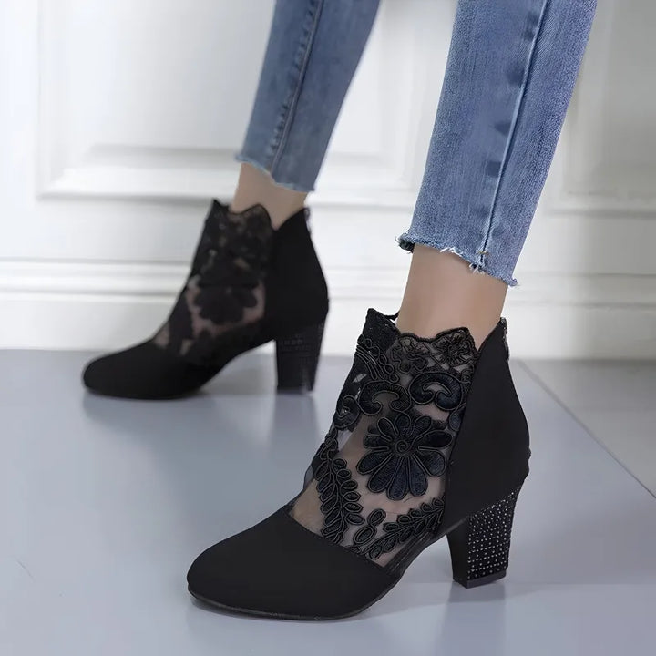 Klothilde | Pumps mit breiter Zehenbox und gepolsterter Sohle