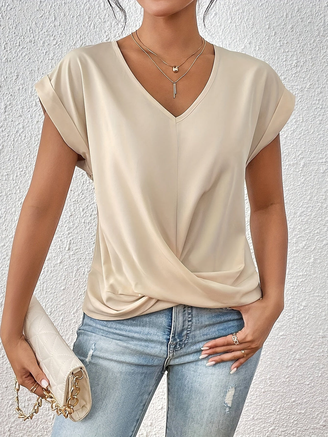 Sina | T-Shirt mit Sweetheart-Ausschnitt (1+1 GRATIS)