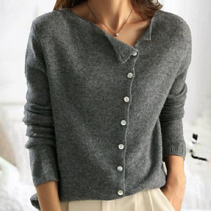 Jule | Asymmetrische Strickjacke mit Knopfleiste