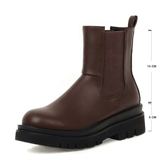 Hanne-Gard | Chunky Stiefel mit Plateausohle und elastischen Einsätzen
