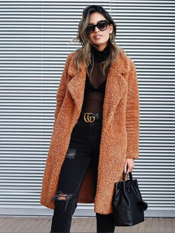 Martha | Kuschelige Teddyjacke mit breitem Revers