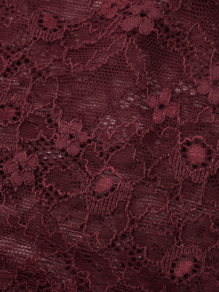 Manuela | Abendkleid mit Spitzendetails
