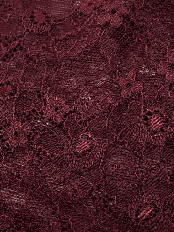Manuela | Abendkleid mit Spitzendetails
