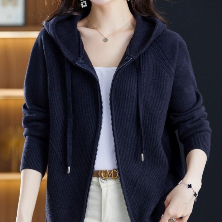 Lieselotte | Gemütliche Strickjacke mit Kapuze