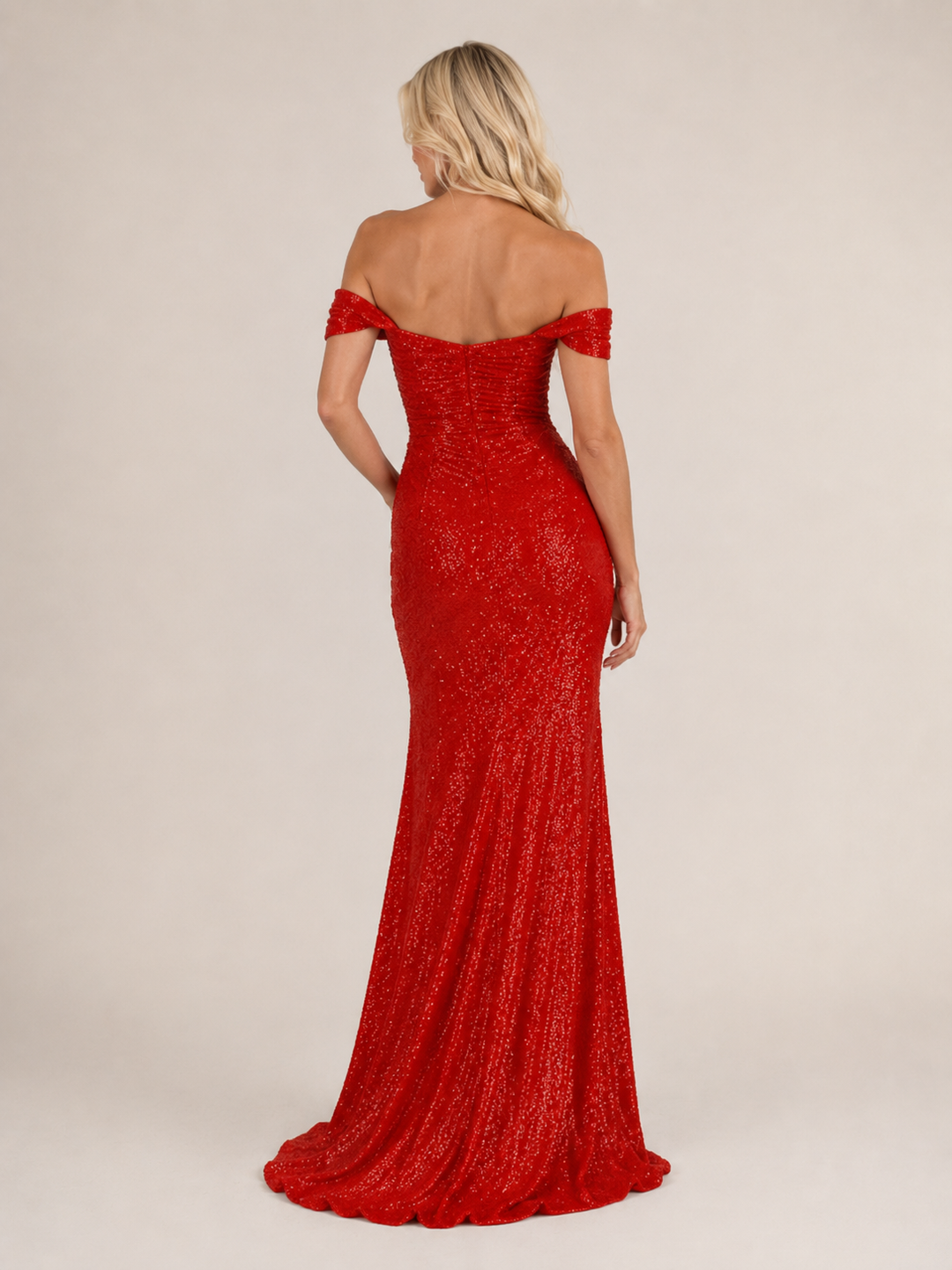 Elsa-Sophie | Pailletten-Abendkleid mit Off-Shoulder-Ausschnitt und hohem Beinschlitz