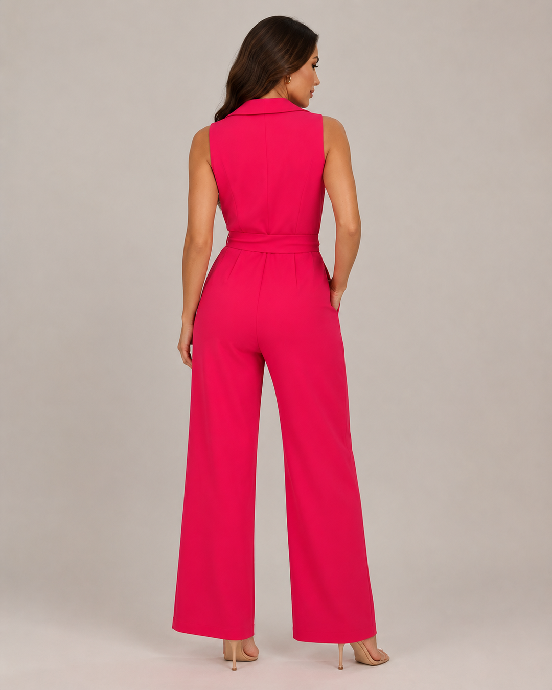 Berta-Luise | Ärmelloser Jumpsuit mit Schalkragen und Bindegürtel
