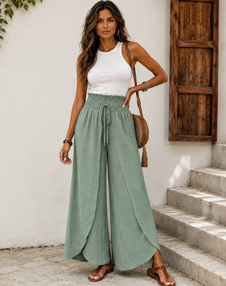 Rieke | Luftige Sommerhose mit Smok-Taille und Schlitzsaum