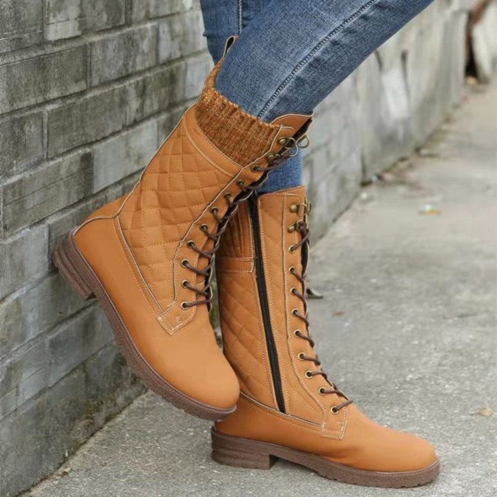 Lena-Lotte | Stiefel mit Ziernähten und fester Schnürung