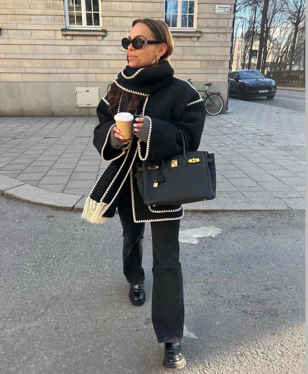 Bernhardine | Oversized Winterjacke für Damen mit passendem Schal