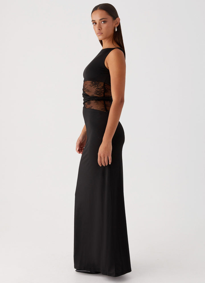 Ilse-Line | Abendkleid mit Spitzenausschnitten