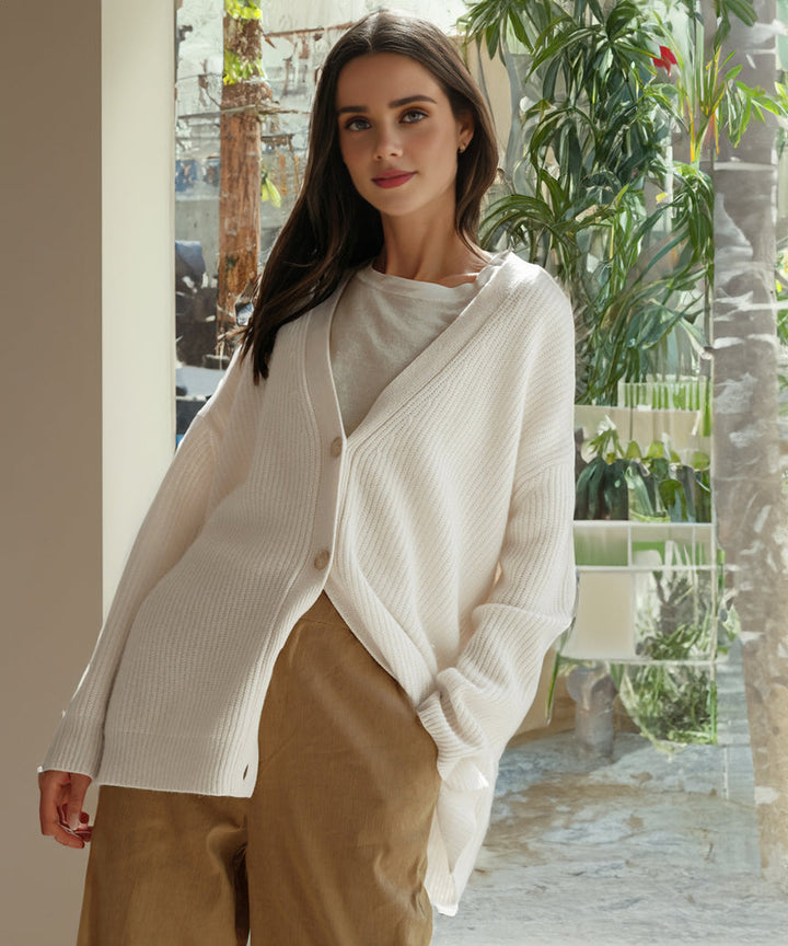 Auguste | Locker geschnittene Strickjacke mit Knöpfen