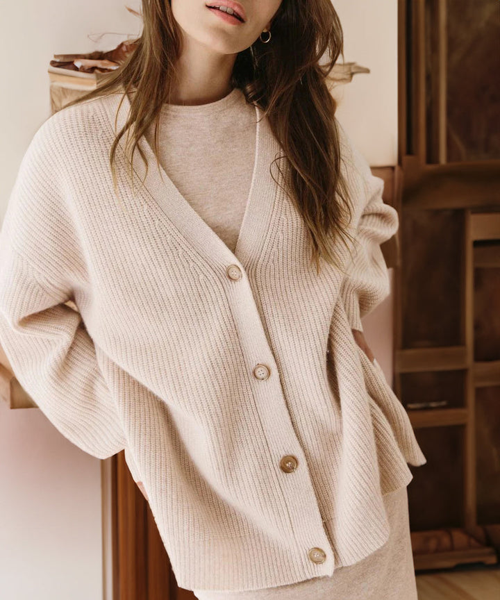 Auguste | Locker geschnittene Strickjacke mit Knöpfen