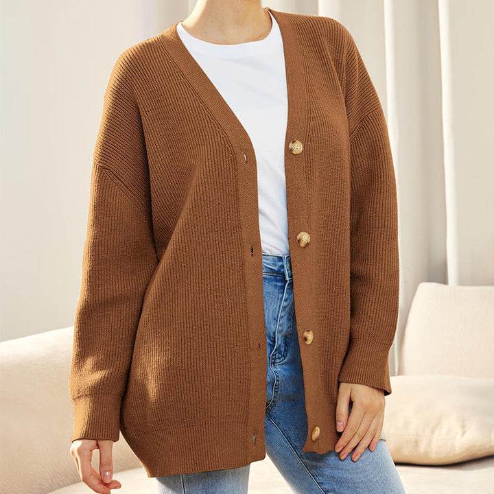 Auguste | Locker geschnittene Strickjacke mit Knöpfen