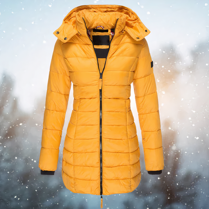 Veronika | Taillierte Winterjacke mit Kapuze und dickem, warmem Stoff