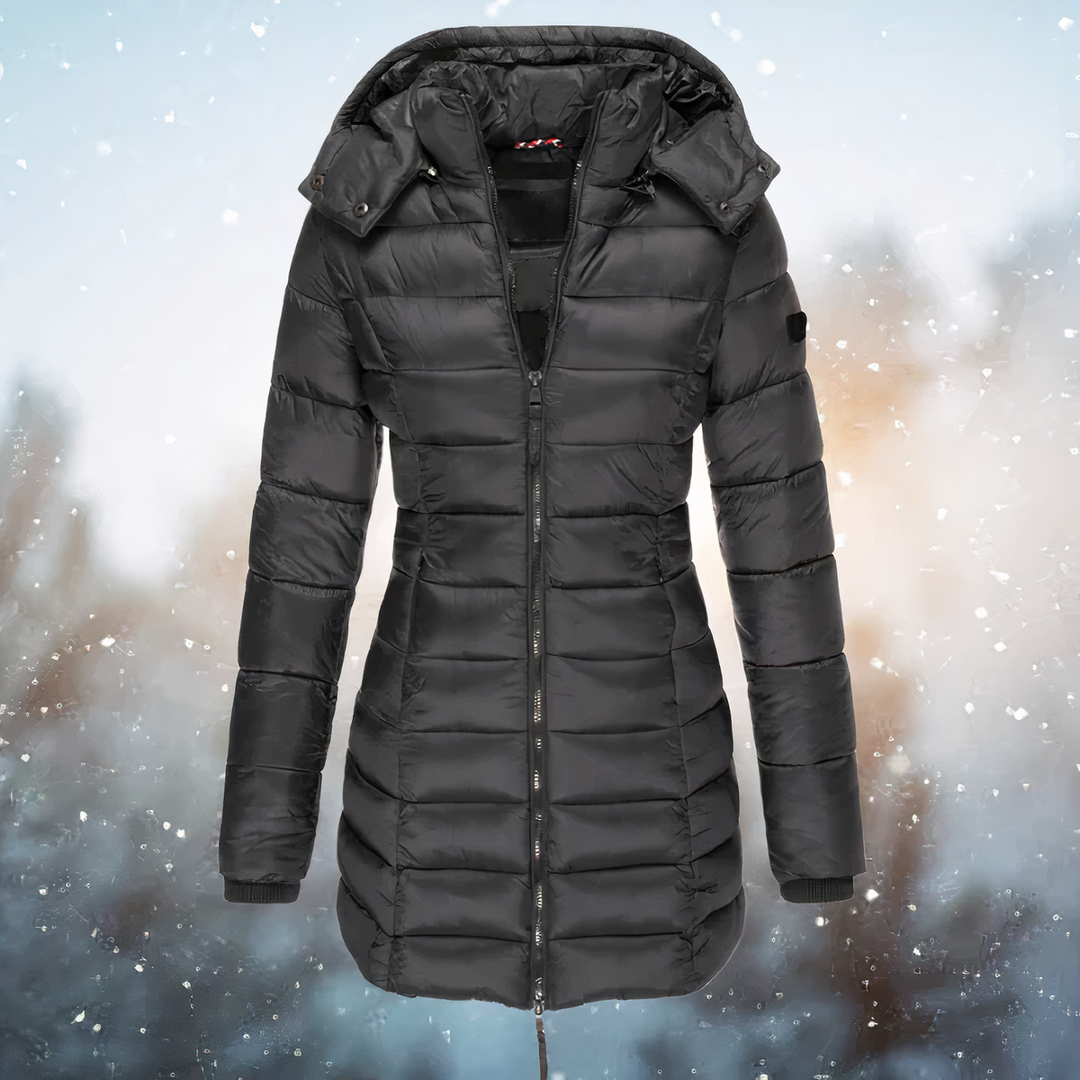 Veronika | Taillierte Winterjacke mit Kapuze und dickem, warmem Stoff