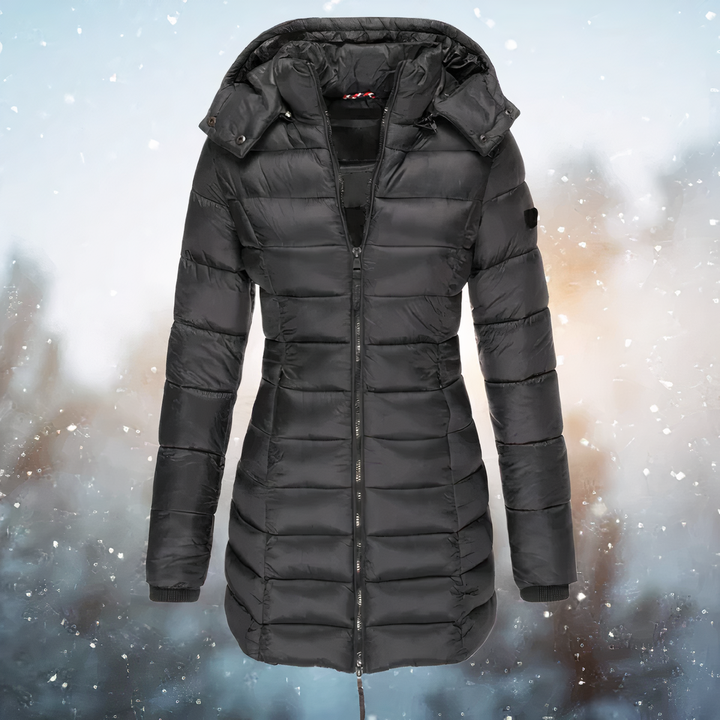 Veronika | Taillierte Winterjacke mit Kapuze und dickem, warmem Stoff