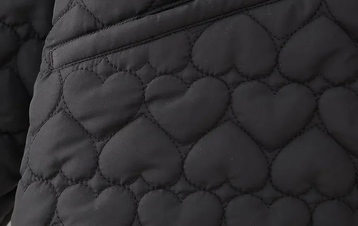 Ottilie | Winterjacke mit gestepptem Herzmuster und praktischen Taschen