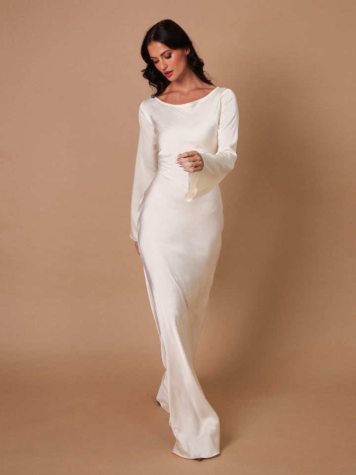 Richarda | Langärmliges Maxikleid in Satin-Optik