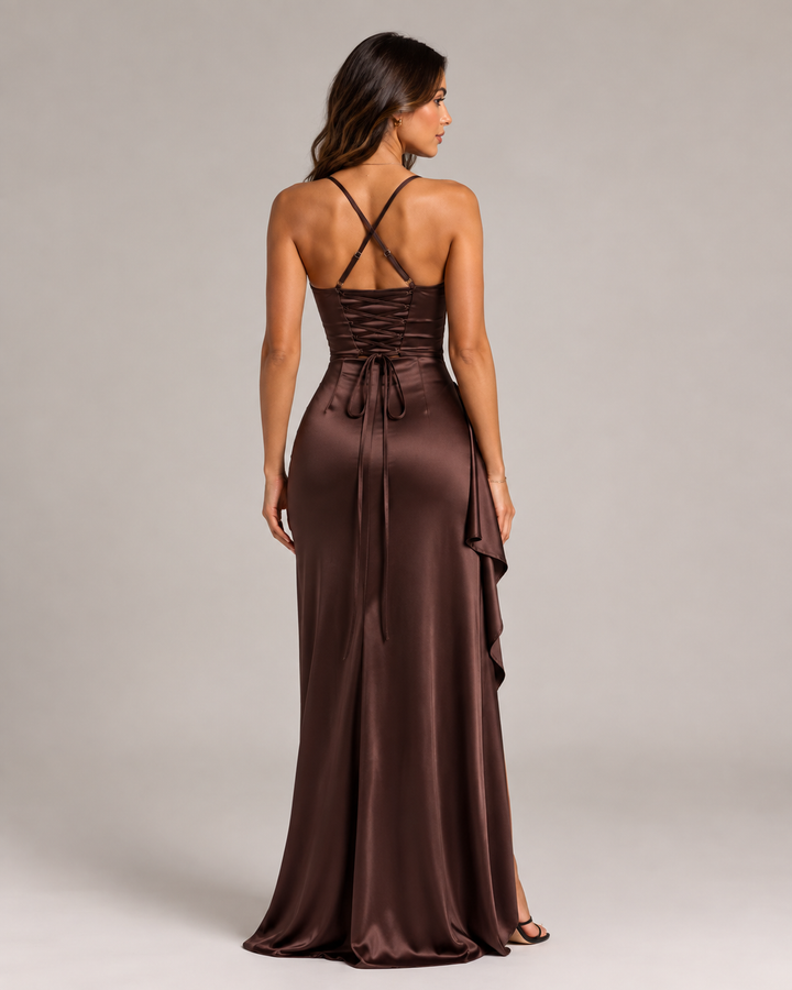 Elsa-Lene | Drapiertes Maxikleid mit Wasserfallausschnitt und hohem Schlitz