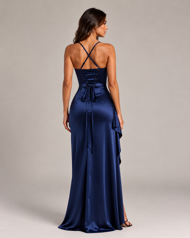 Elsa-Lene | Drapiertes Maxikleid mit Wasserfallausschnitt und hohem Schlitz