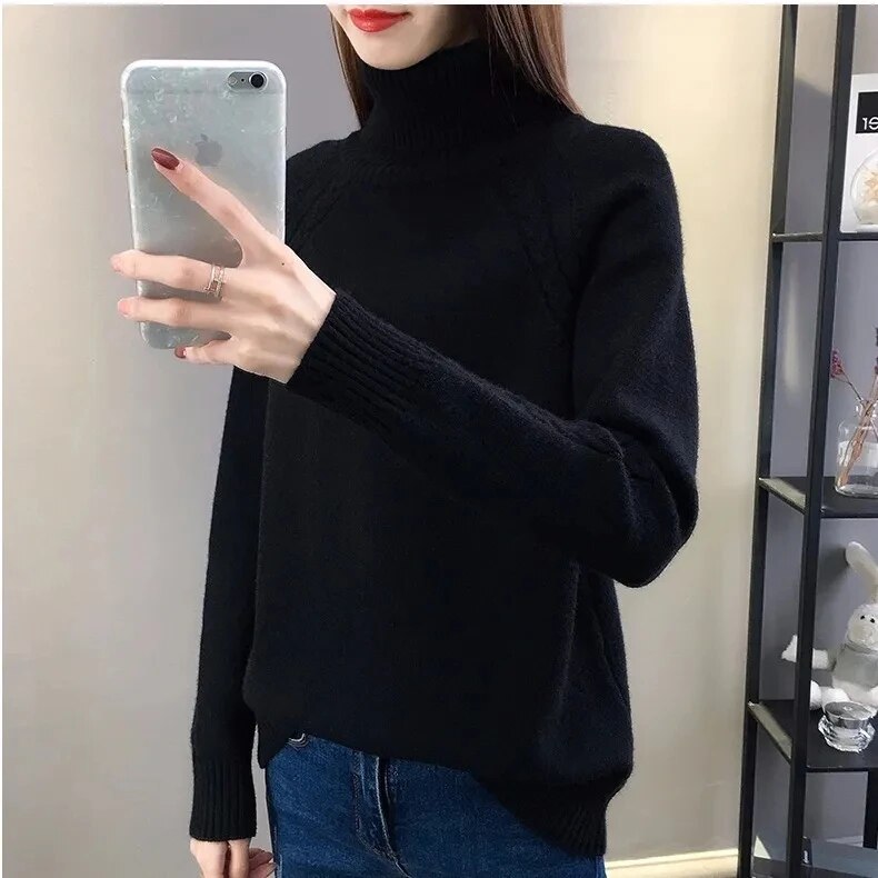 Herlinde | Rollkragenpullover mit Zopfmuster und schmeichelnder Passform