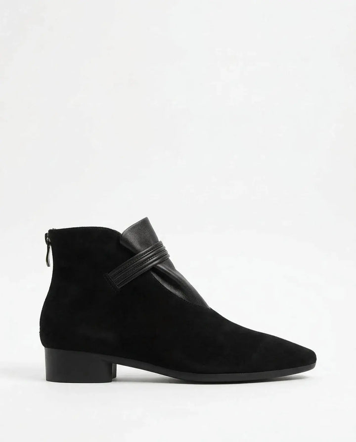 Berthild | Stiefeletten in Veloursoptik mit Innenreißverschluss