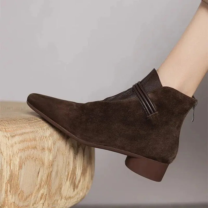 Berthild | Stiefeletten in Veloursoptik mit Innenreißverschluss