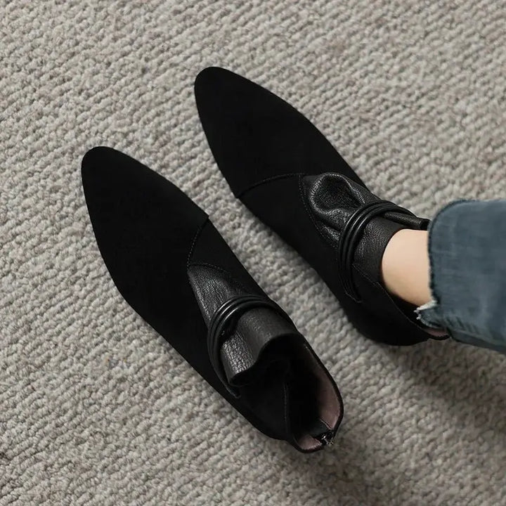 Berthild | Stiefeletten in Veloursoptik mit Innenreißverschluss