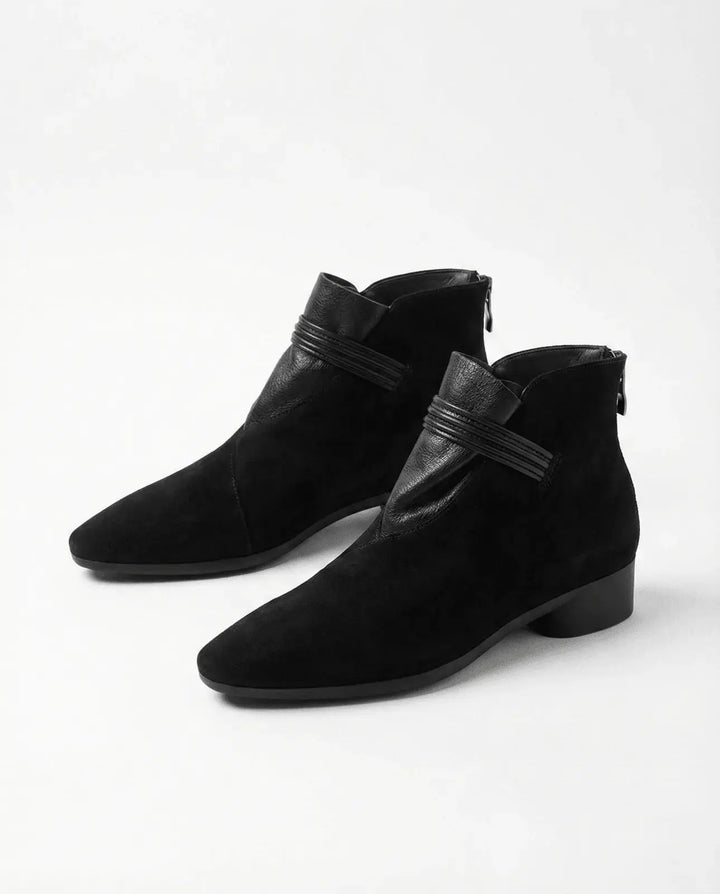 Berthild | Stiefeletten in Veloursoptik mit Innenreißverschluss