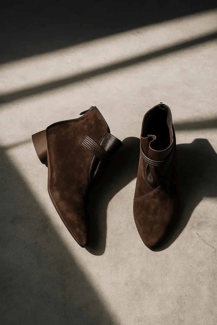 Berthild | Stiefeletten in Veloursoptik mit Innenreißverschluss