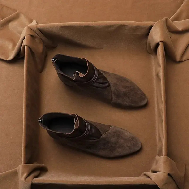 Berthild | Stiefeletten in Veloursoptik mit Innenreißverschluss
