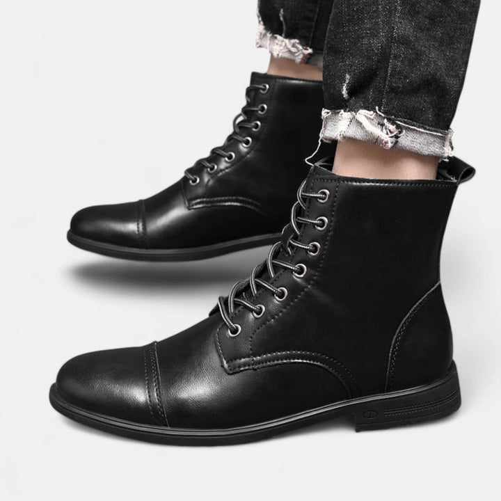 Stilvolle Herrenstiefel aus hochwertigem Kunstleder