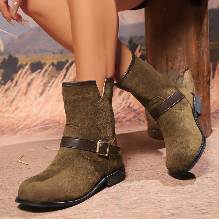 Ehrentraud | Stiefeletten mit V-Ausschnitt und Zierschnalle