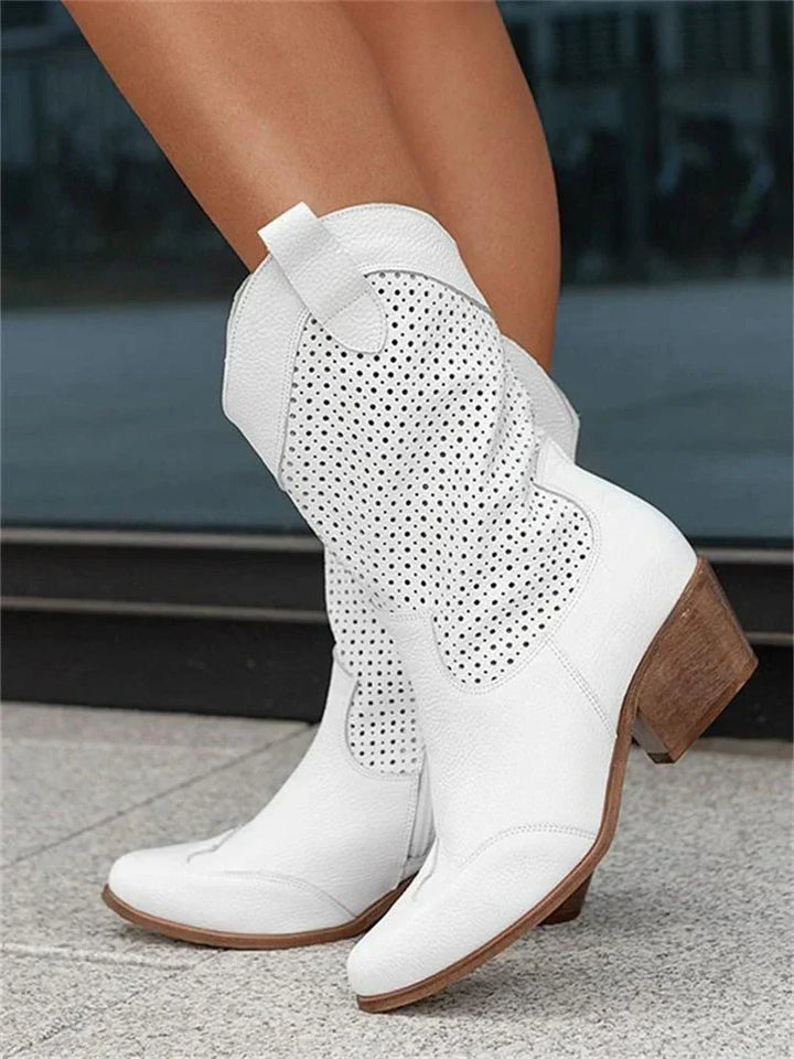 Eva-Trud | Hohe Stiefel aus veganem Leder mit strukturiertem Design