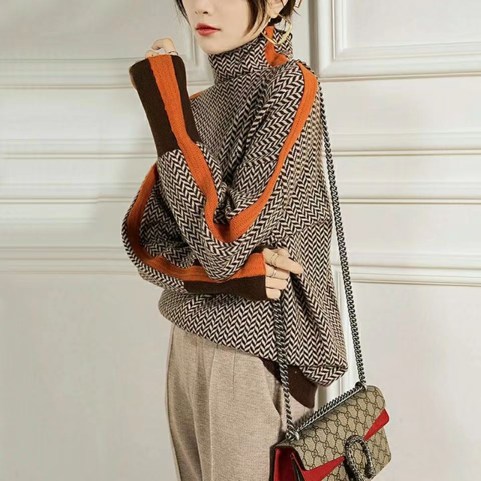 Hanne-Marie | Figurschmeichelnder Rollkragenpullover mit einzigartigem Muster